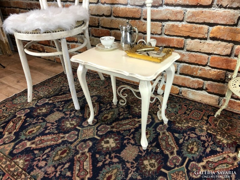Vintage antikolt NeoBarokk asztal 02.