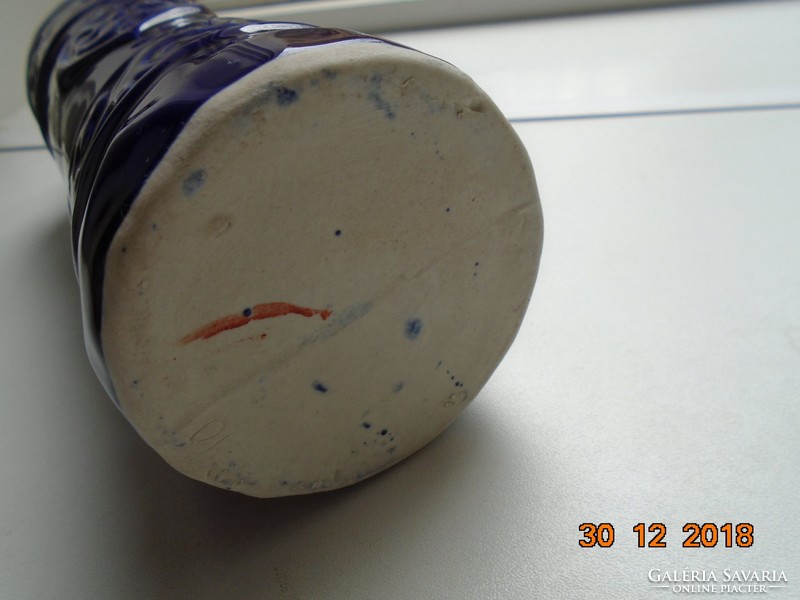 Mongóliában a 70'-es években vásárolt kobaltkék dombormintás  porcelán palack-23 cm