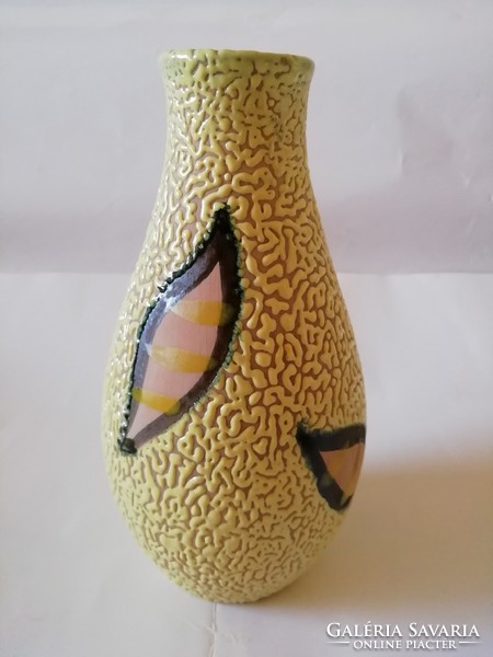 Applied art ceramic vase - cream colored vase flawless, marked 19 cm