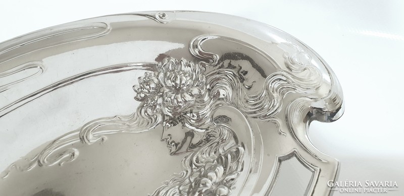 Szecessziós (art nouveau) ezüstözött kínáló, asztalközép