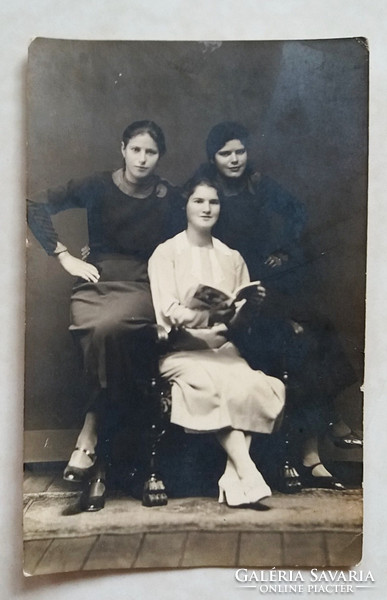 Régi képeslap vintage fotó női fénykép hölgyek csoportkép 1920 körül