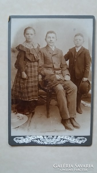 Antik családi fotó 1905 csoportkép műtermi régi fénykép