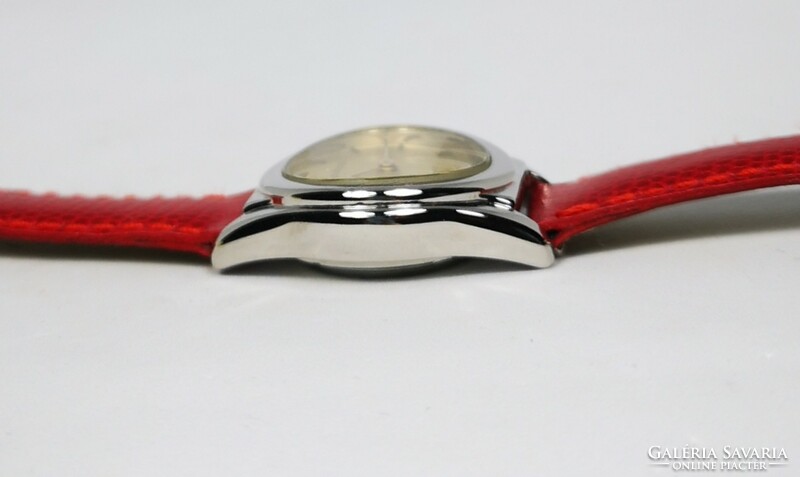 Elegáns Jaeger-LeCoultre női karóra beépítés, automata cal.834 szerkezettel az 1970-es évekből!