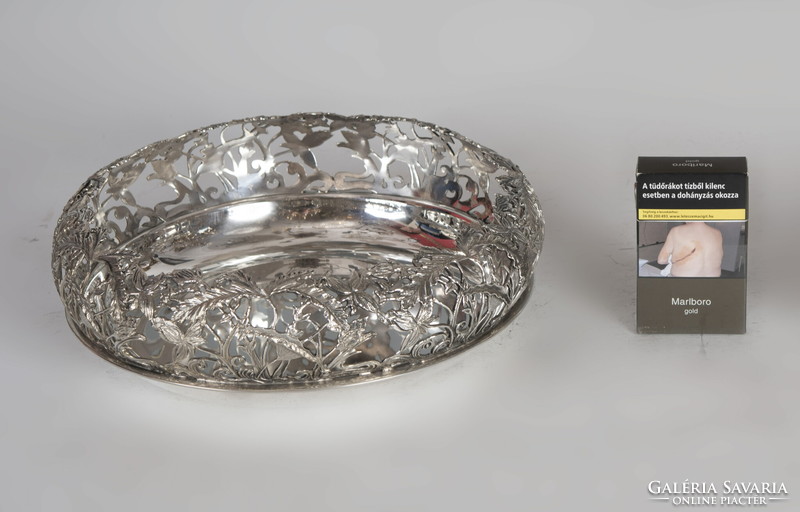 Silver round bowl / tray with openwork edges
