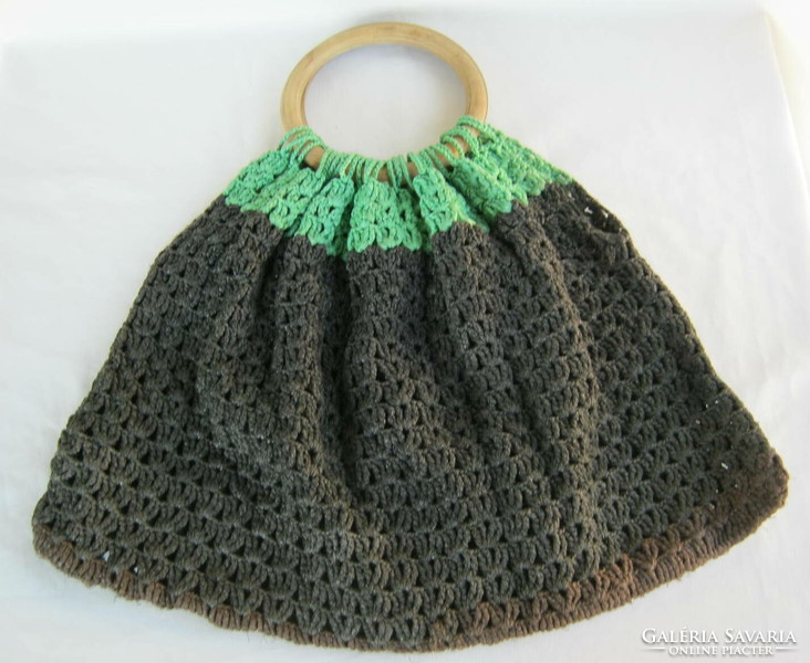 Very retro crochet bag