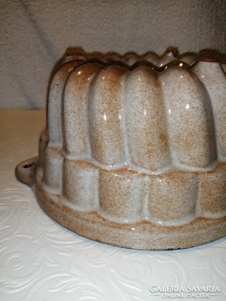 Numbered ceramic kuglóf form, baking form, wall decoration or decoration.
