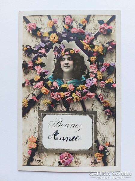 Régi képeslap fotó levelezőlap hölgy virágok