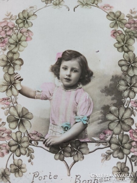 Régi képeslap fotó levelezőlap kislány lóhere