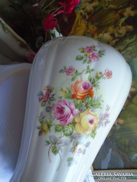 Royal bavaria kpm rose vase. 20 Cm.