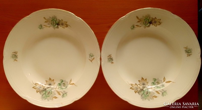 Két személyes vintage német Bavaria porcelán étkészlet lapos és mély leveses tányér finom virágminta