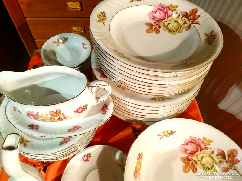 Beautiful winterling porcelain tableware for 6 people