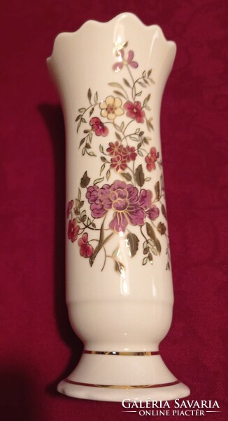 Zsolnay lace mouth vase with burgundy flowers, 20 cm high
