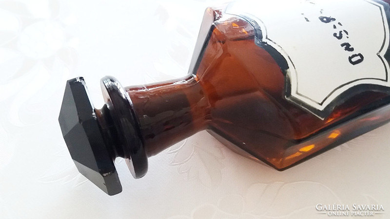 Régi patikaüveg barna gyógyszertári dugós címkés palack üveg