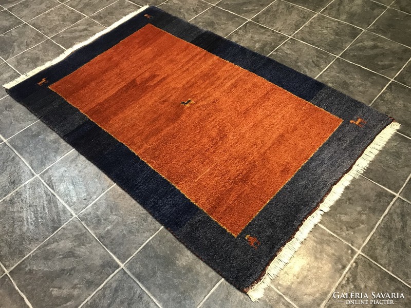 GABBEH - Kézi csomózású vastag gyapjú szőnyeg - Tisztítva, 119 x 191 cm