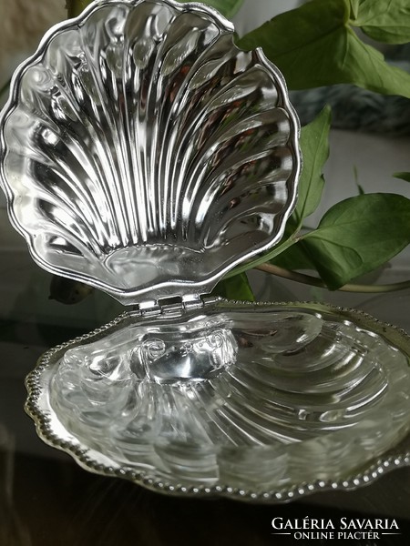 Silver-plated shell-shaped jam - caviar serving tray, service with glass insert, 13 x 13 cm
