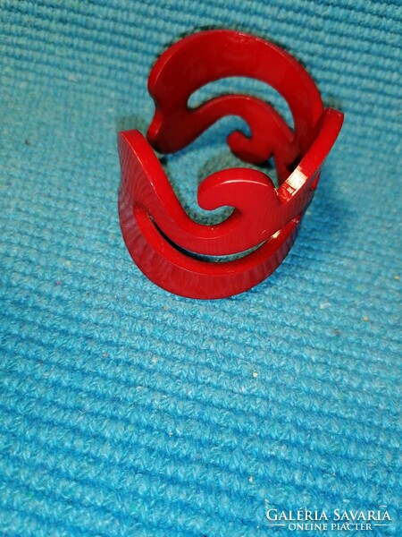 Red bangle (517)