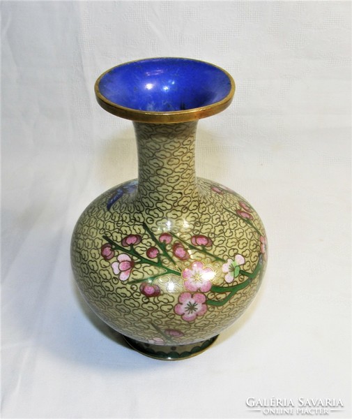 Rekesz zománc váza - Virágokkal és pillangóval - 13,5 cm