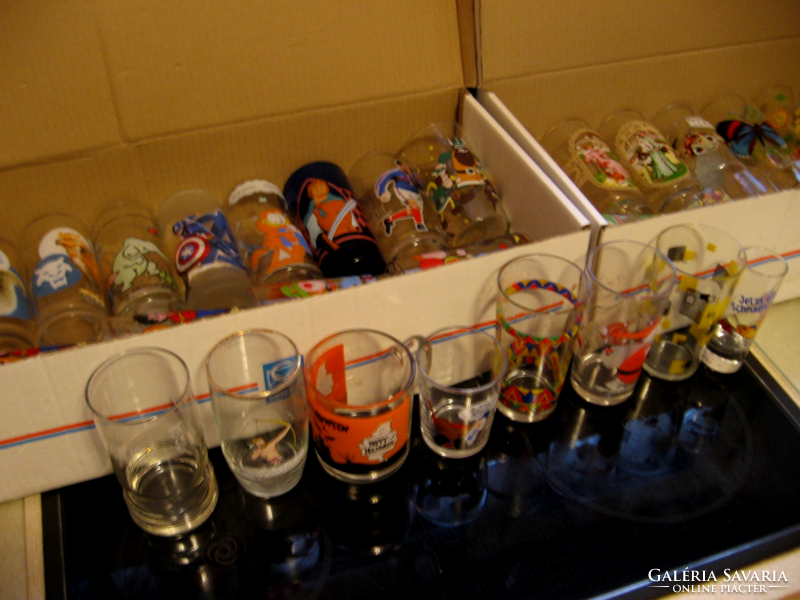 Children, fairy tales, decorative glass glasses, ice age, clown, butterfly, football, Garfield, advertising, etc.