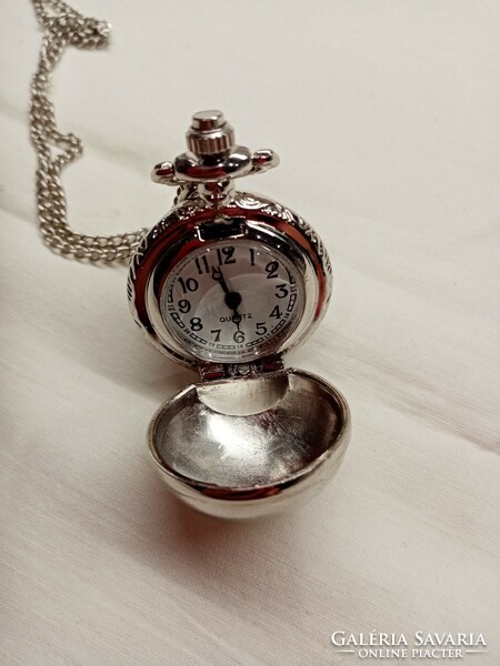 Shaped sphere necklace watch