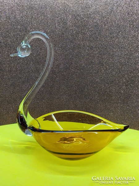 Glass swan table centerpiece