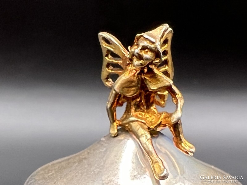 Különleges pillangószárnyas tündér/manó figurás ezüst dobozka/szelence