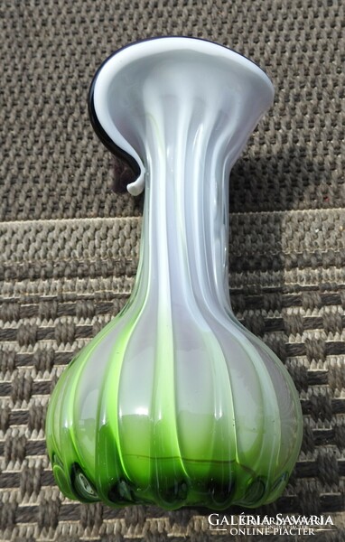 Régi  többrétegű muránó üveg kehely váza