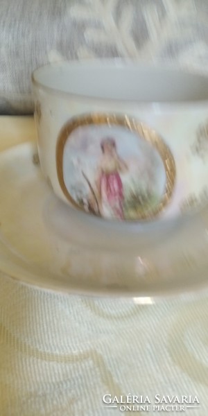 Victoria antique tea cup