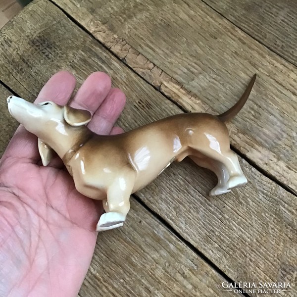 Régi Royal Dux porcelán tacskó kutya