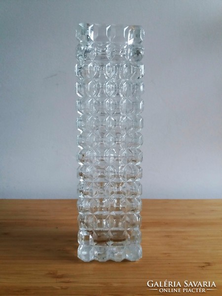 Szögletes metszett üveg, kristály váza 22 cm