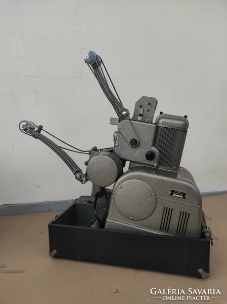 Antik film vetítő gép mozi nagy projektor hozzávaló szerelékkel dobozában 830 6279