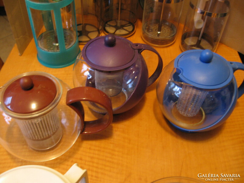 Lila és kék szűrő betétes gyolyó forma üveg teás kanna, kancsó