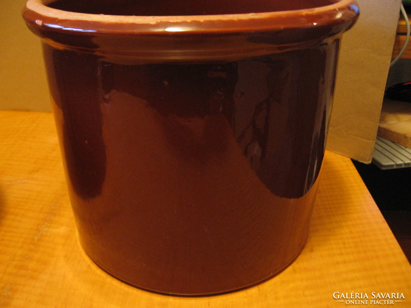 Light brown ceramic bowl