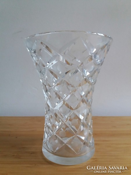 Metszett üveg, kristály váza 16 cm