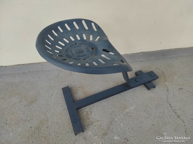 Antik traktor ülés mezőgazdasági gép kávézó teázó dizájnos szék 832 6282
