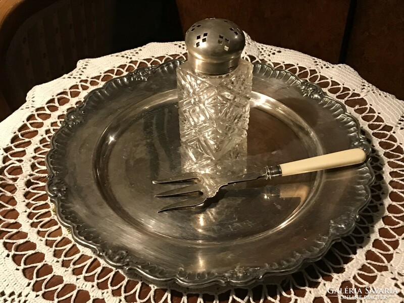 Antique, silver-plated cake set, powdered sugar sprinkler with crystal body, serving plate and serving fork