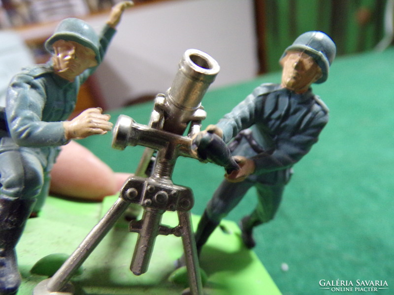 II. Vh. German mortar soldiers (English deetail production)