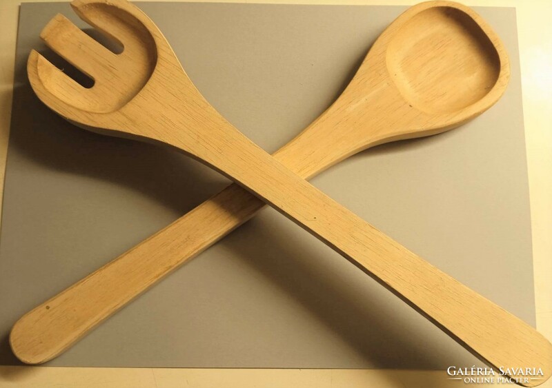 Wooden salad spoons in very good condition