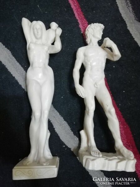 Régi  szobrok párban nagy méretű