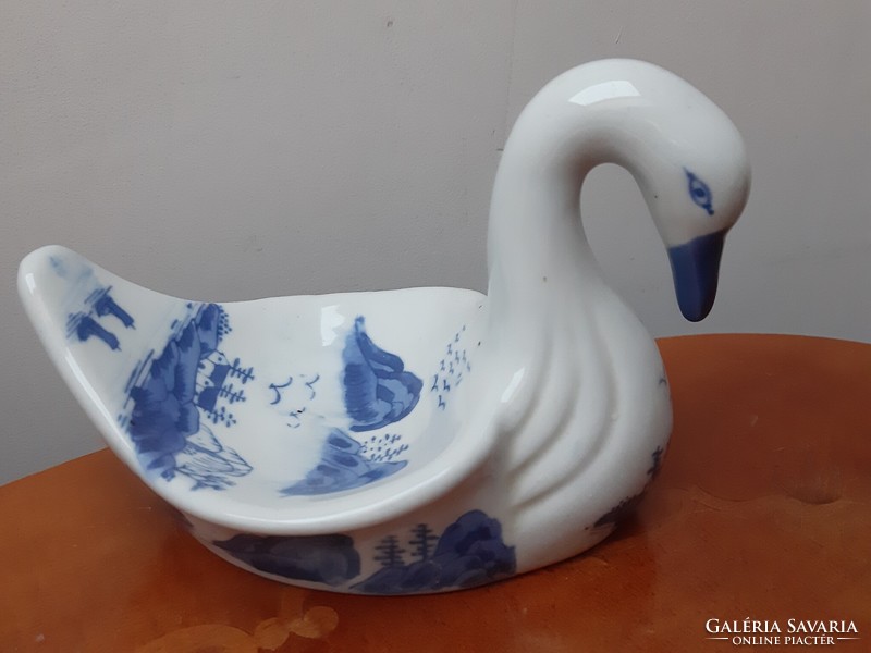 Holland porcelán hattyú tálka kék jelenetes