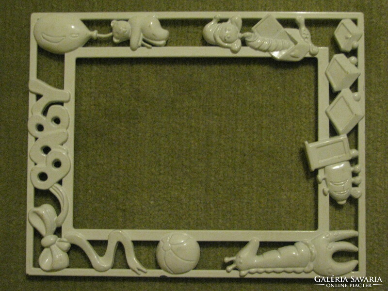 Picture frame_baby painted (white), metal