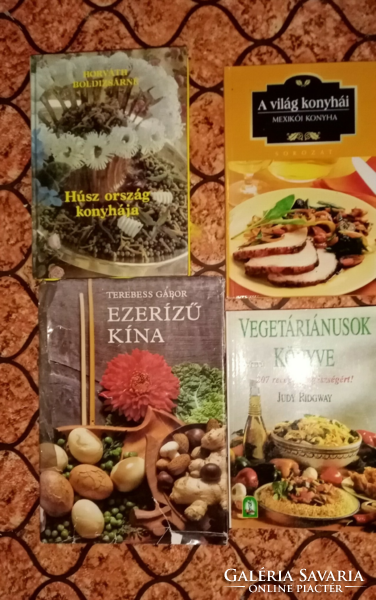 4 pcs, cookbook, Chinese-international vegetarian -in fine condition.