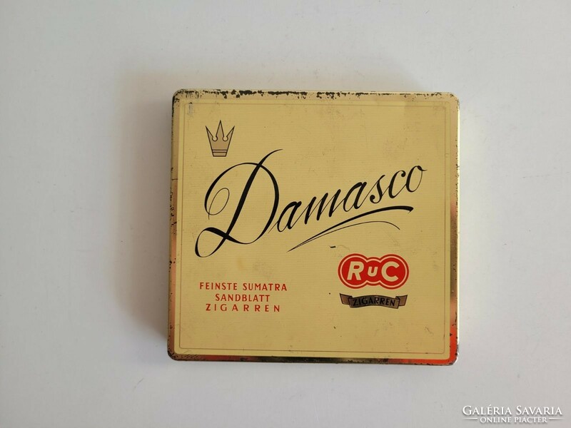 Old cigarette metal box damasco cigarette box