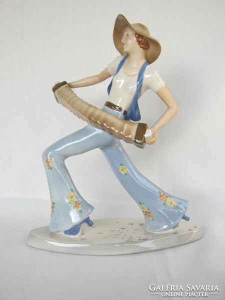 Royal Dux Deutschland porcelain art deco girl