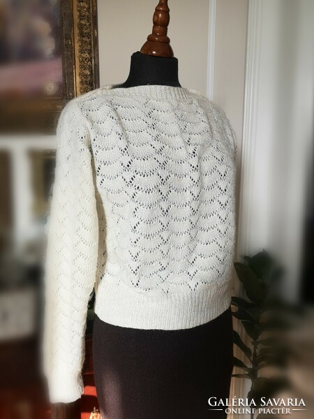 White hand-knitted 38-40 peacock pattern, vintage pullover with lurex thread, boat neck