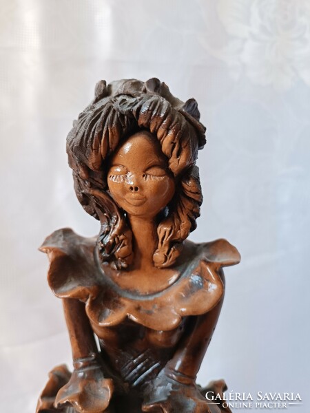 Fábián Zója ceramic figure