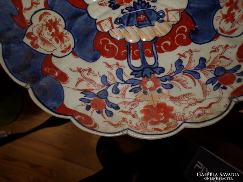Japán antik imari porcelán tányér (repedt)