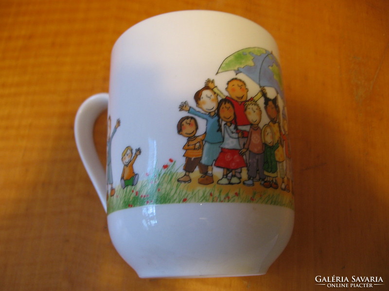 Collector's UNICEF 2013 mug with children