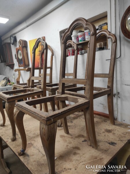 Barok székek négy darab szék egy darab karosszék azára őszesre vonatkozik