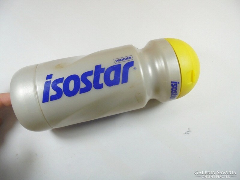 Régi retro műanyag isostrar kulacs 650 ml