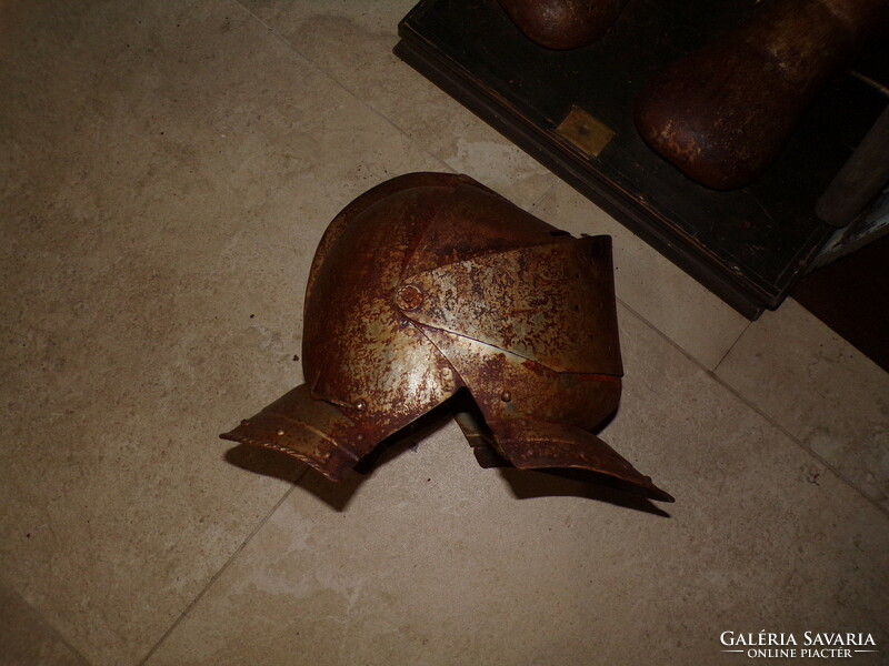 XIX. Century armor - castle decoration (Italian work)